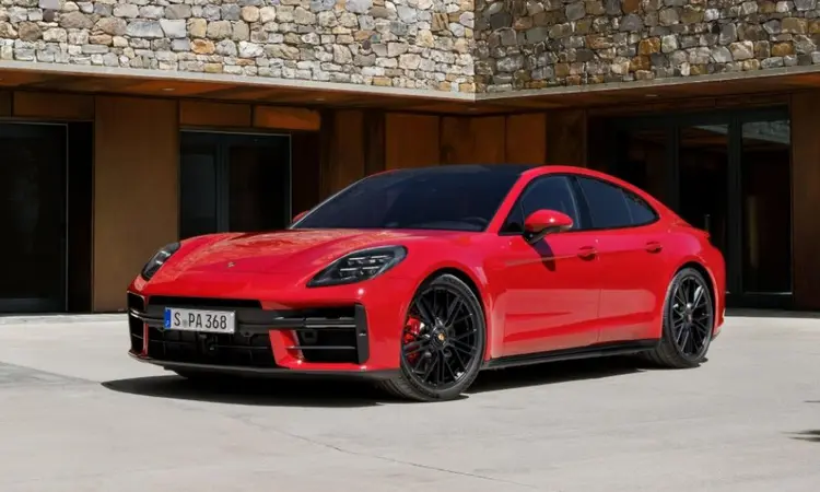 भारत में लॉन्च हुई धमाकेदार Porsche Panamera GTS सिर्फ 2.9 सेकंड में 100 किमी/घंटा की रफ्तार 5 भारत में लॉन्च हुई धमाकेदार Porsche Panamera GTS सिर्फ 2.9 सेकंड में 100 किमी/घंटा की रफ्तार