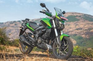 Bajaj Dominar 400: जब पावर और परफॉर्मेंस मिल जाए दिल से, तो राइडिंग का असली मजा क्या होगा