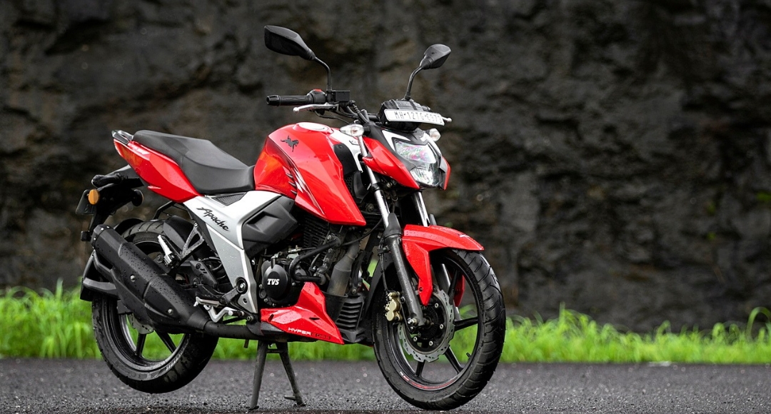 Apache RTR 160 V4